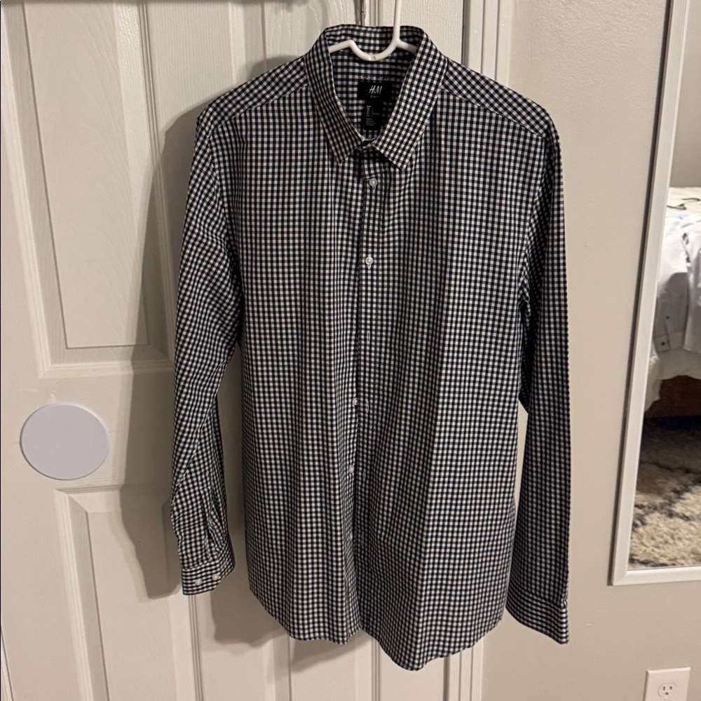 H&M White and Blue Slim Fit Button Up, Mens Large